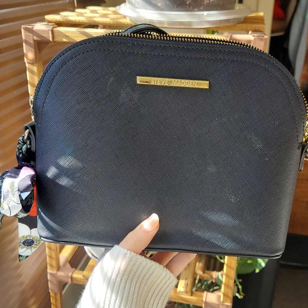 Steve Madden Black Crossbody Bag with Floral Scarf